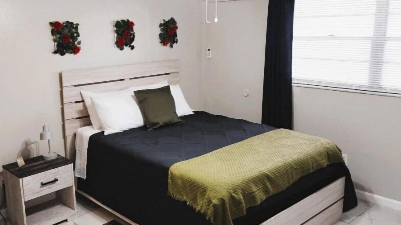 Photo of Bedroom in Lake Magdalene