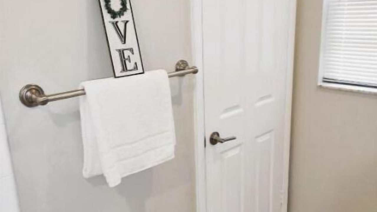 Photo of Bathroom in Lake Magdalene