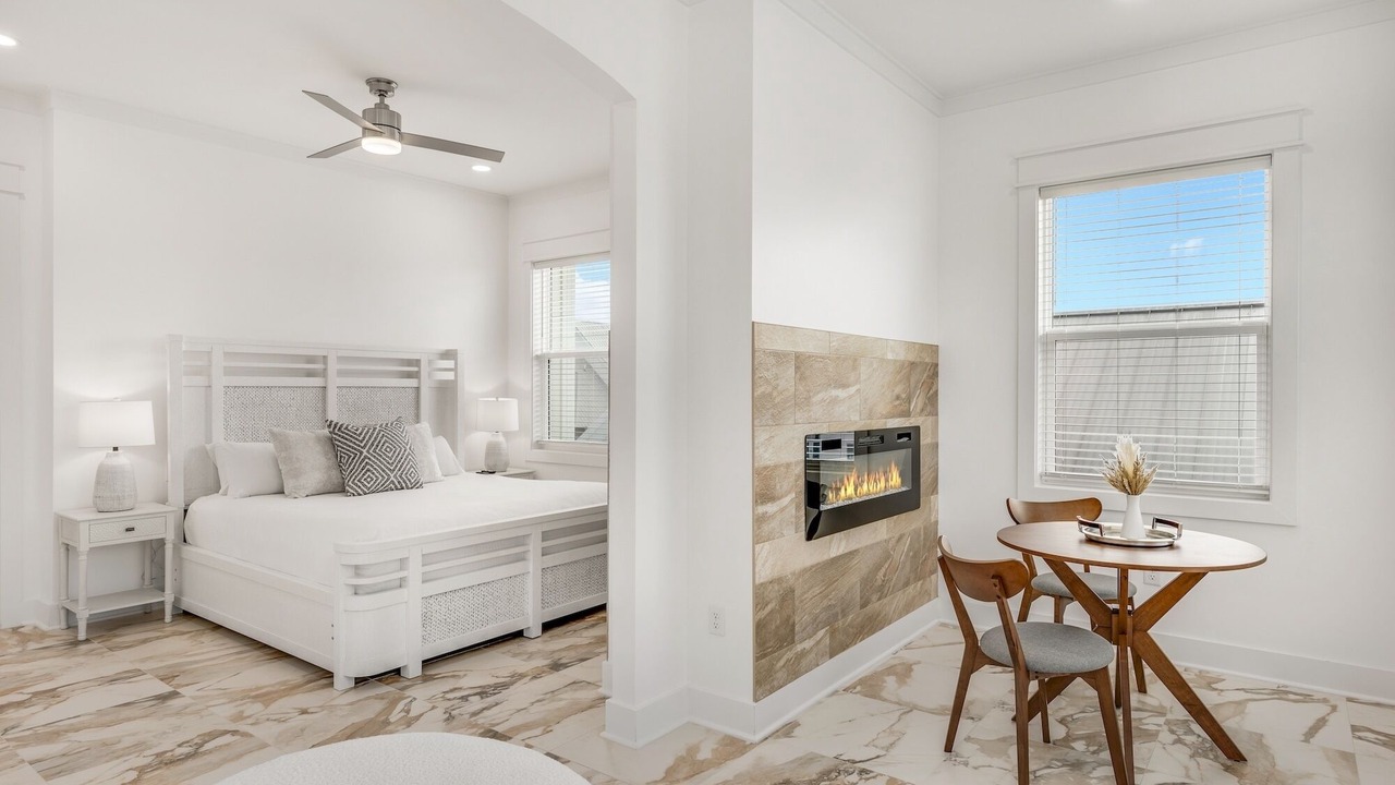 Photo of Bedroom in Miramar Beach