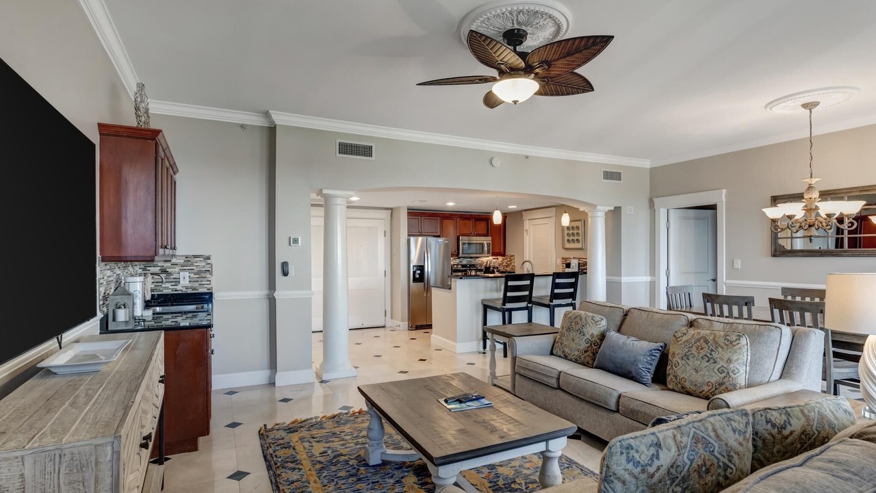 Photo of Livingroom in Baytowne Wharf
