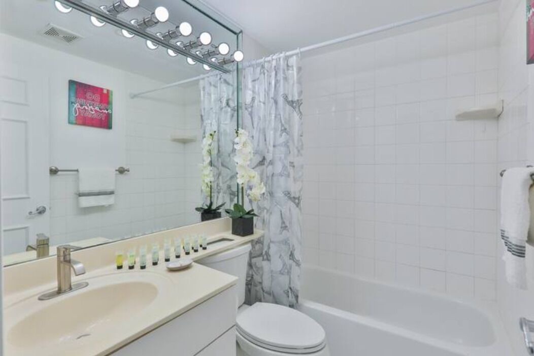 Photo of Bathroom in Royal Poinciana