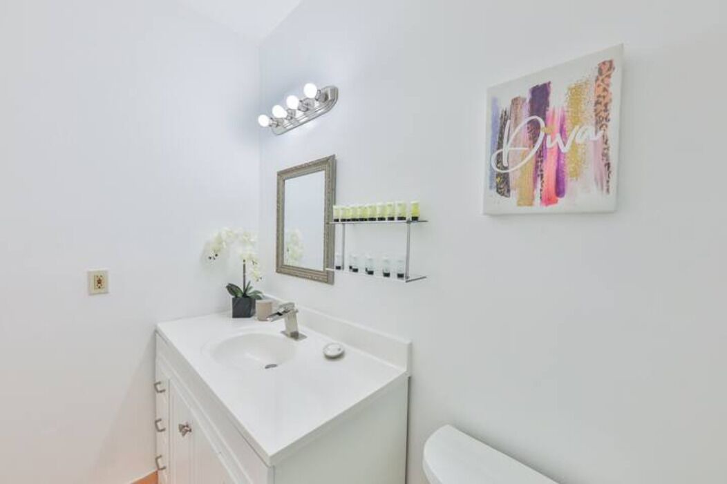 Photo of Bathroom in Royal Poinciana