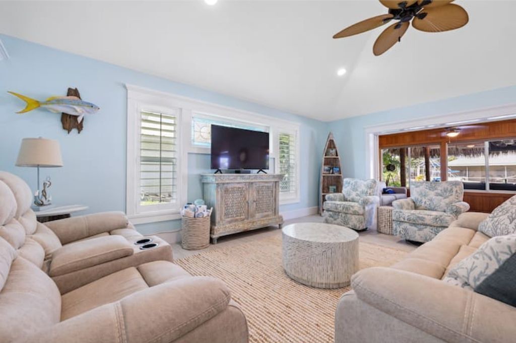 Photo of Livingroom in Palm City