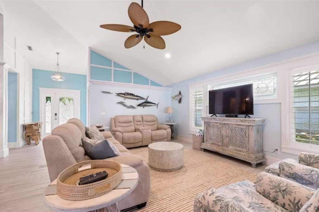 Photo of Livingroom in Palm City