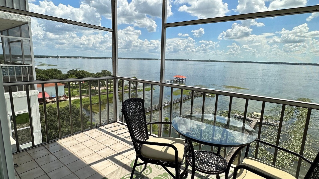 Photo of Patio Balcony in Sebring
