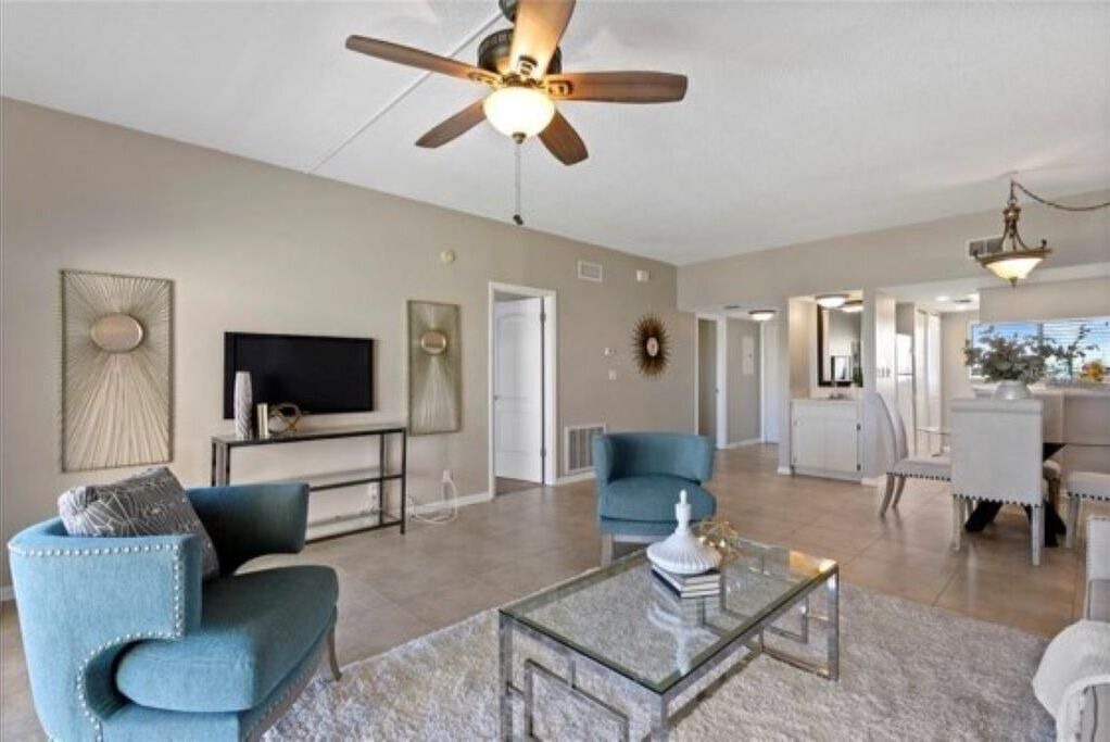 Photo of Livingroom in Tierra Verde