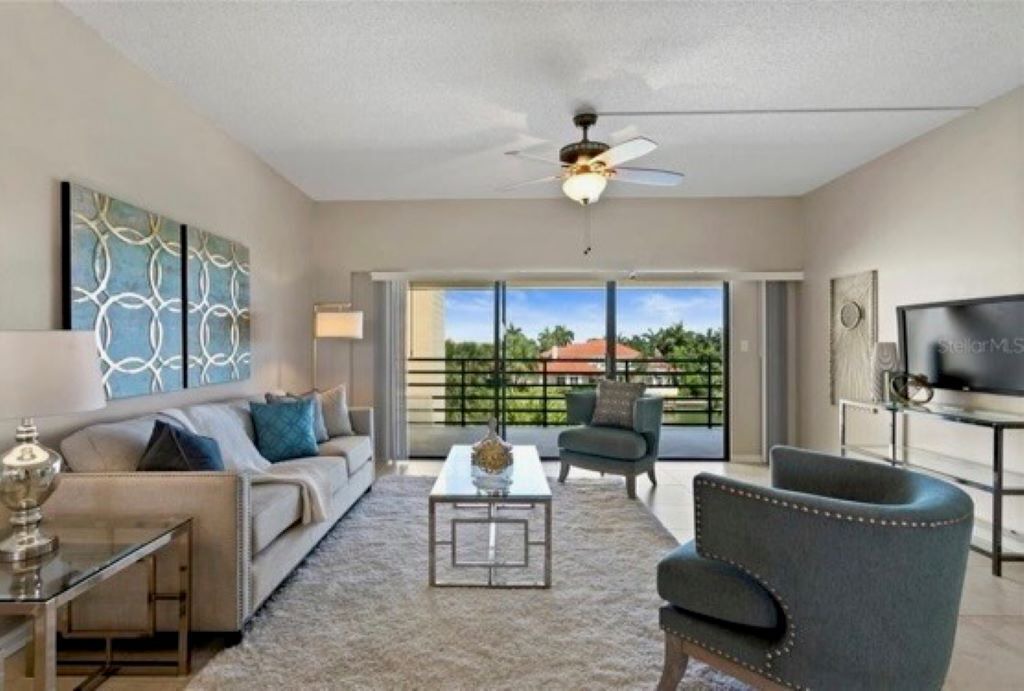 Photo of Livingroom in Tierra Verde