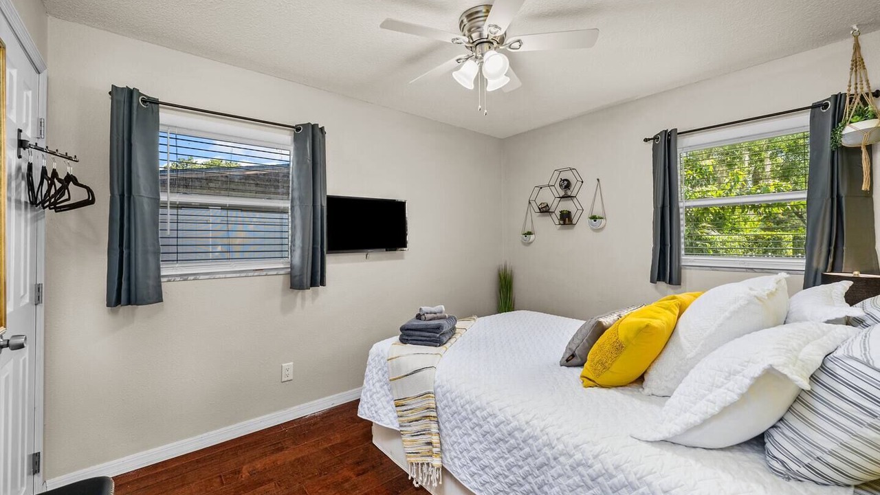 Photo of Bedroom in Forest City