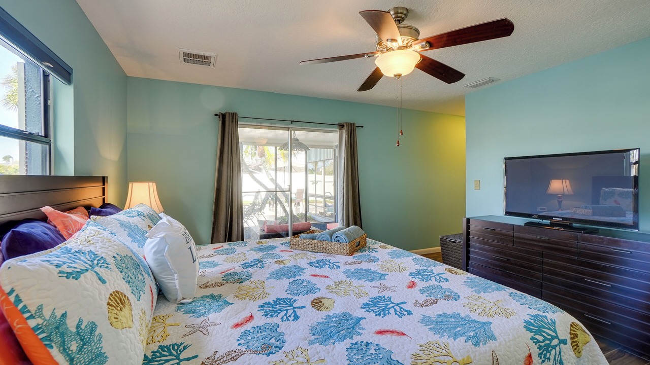 Photo of Bedroom in Bay Crest Park