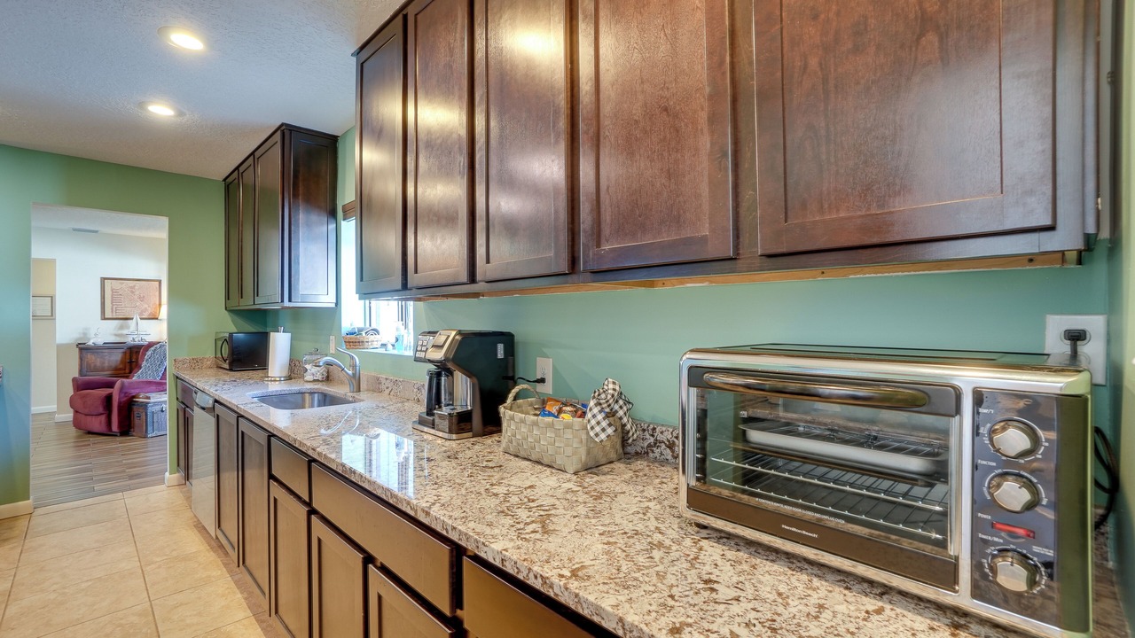 Photo of Kitchen in Bay Crest Park