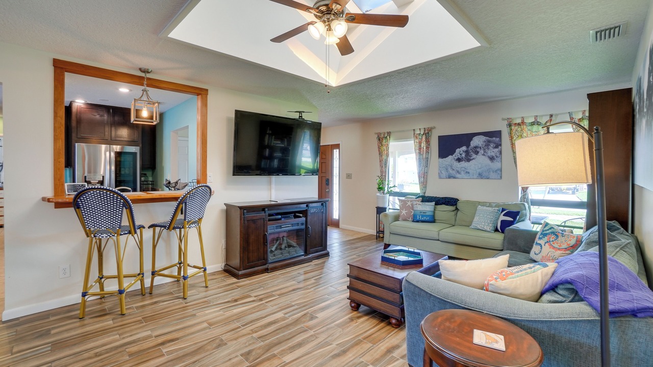 Photo of Bedroom in Bay Crest Park