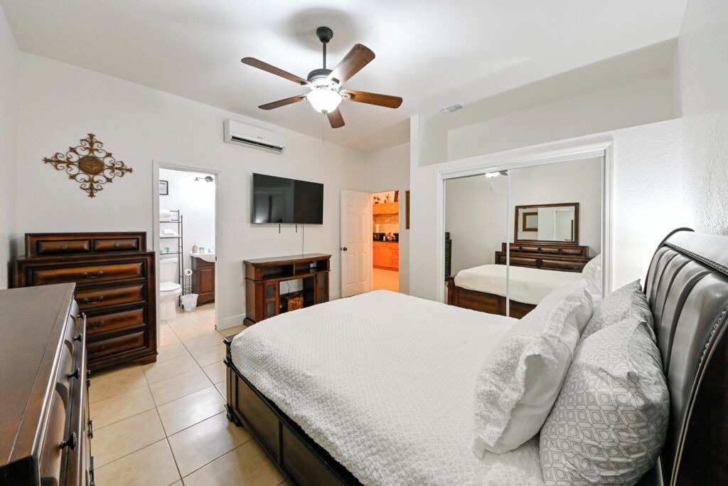 Photo of Bedroom in Limona Improvement