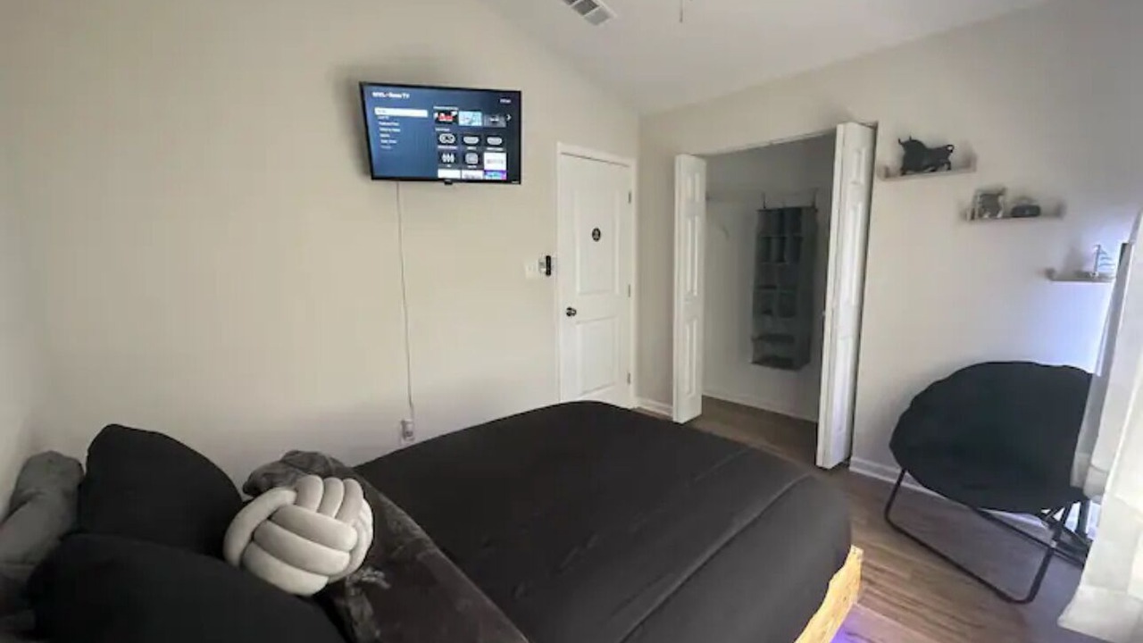Photo of Bedroom in Tallahassee