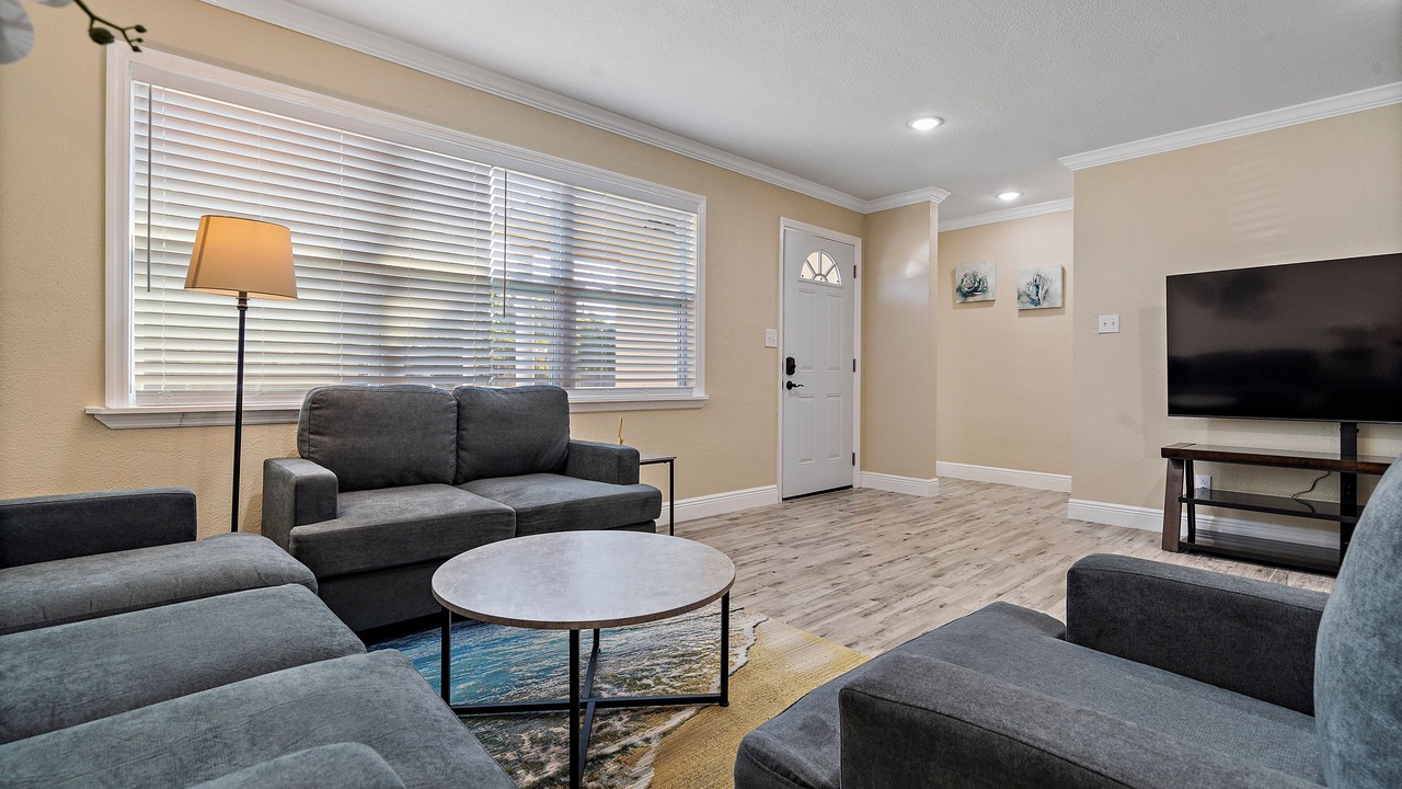 Photo of Livingroom in Pinellas Park