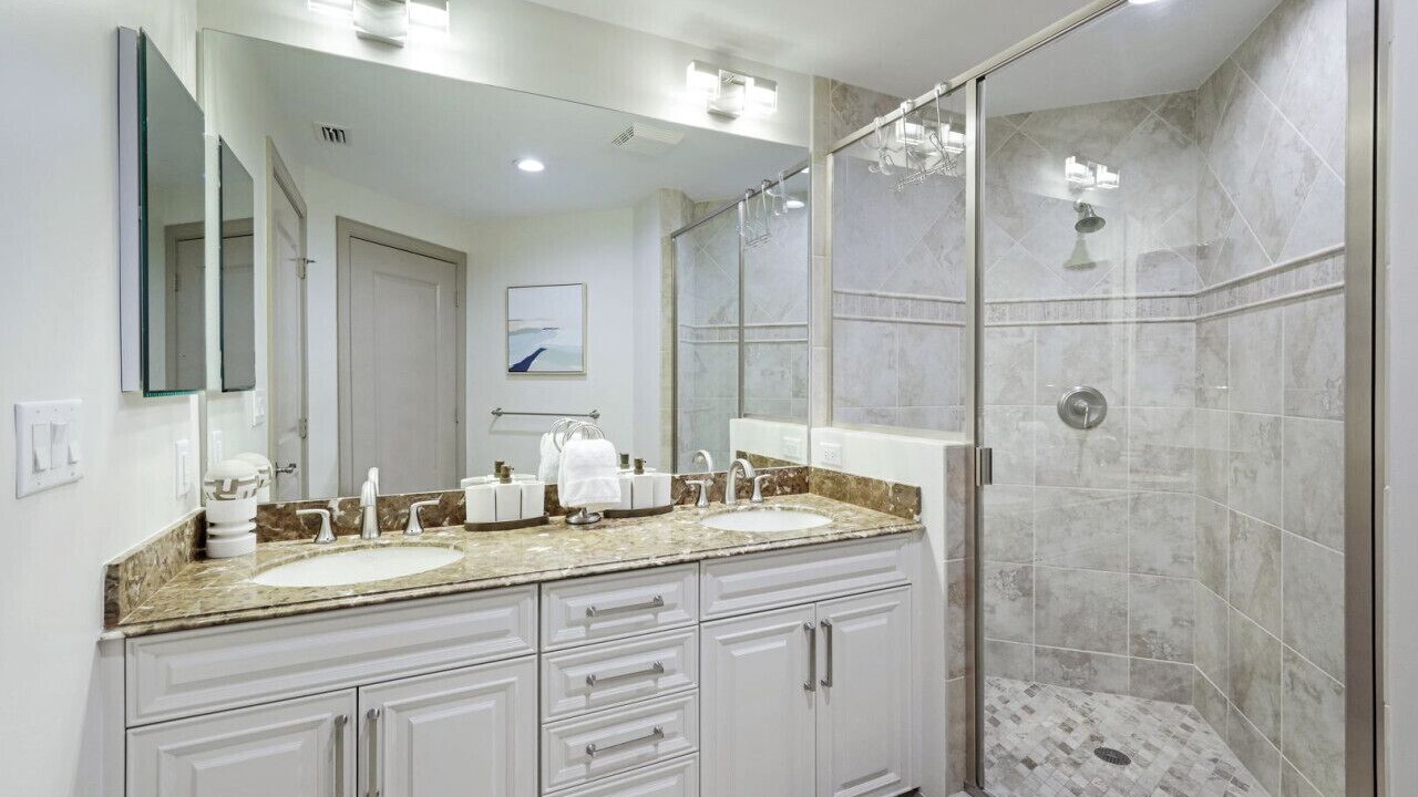 Photo of Bathroom in Cape Harbour