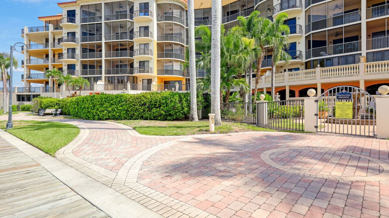 Photo of Outdoor in Cape Harbour