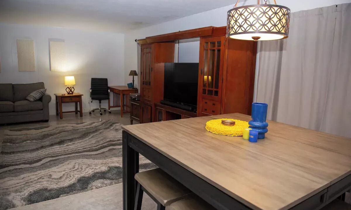Photo of Livingroom in Palm Beach - West Palm Beach