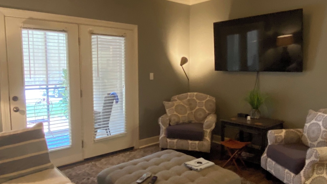 Photo of Livingroom in Foley