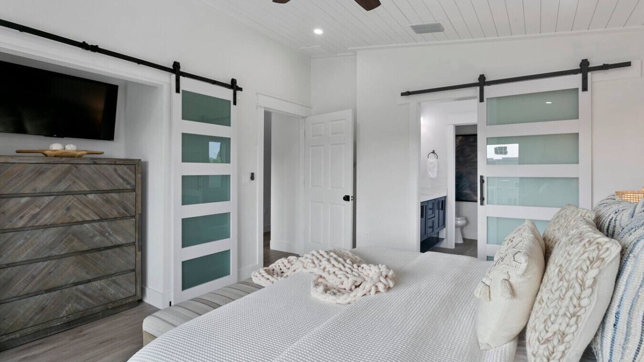 Photo of Bedroom in Bradenton Beach