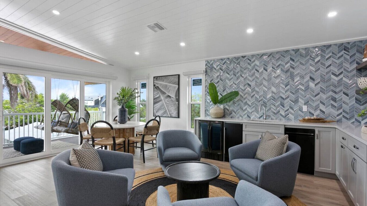 Photo of Livingroom in Bradenton Beach