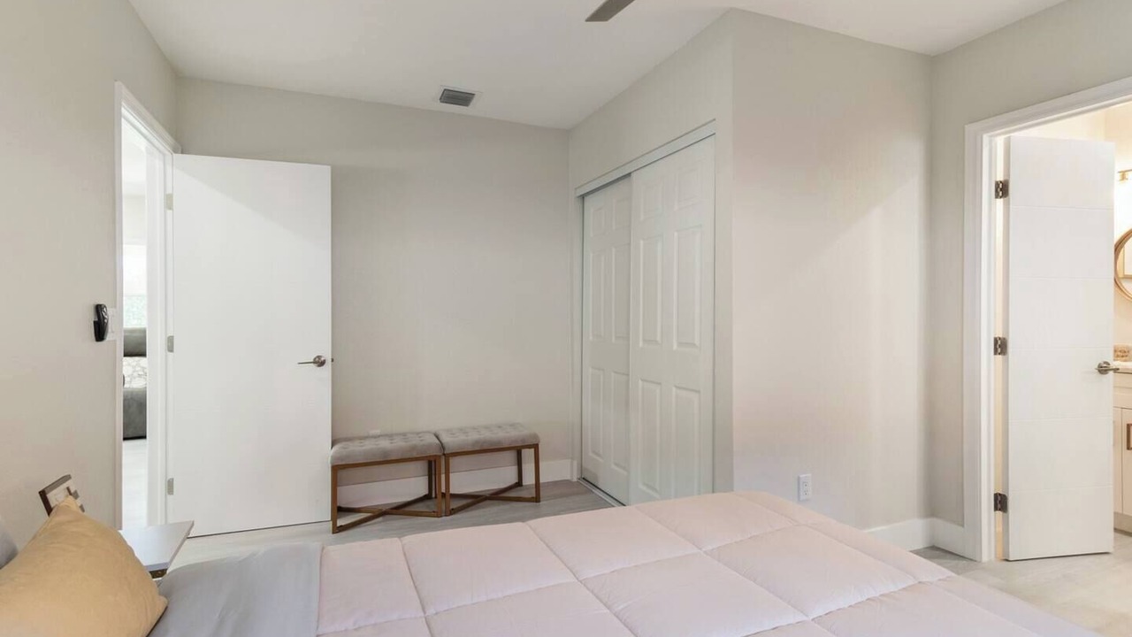 Photo of Bedroom in Lake Ridge