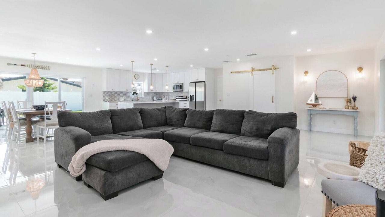 Photo of Livingroom in Garden Isles