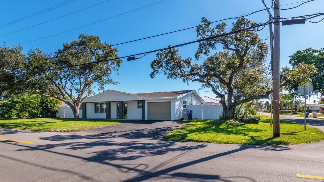 Photo of Outdoor in Garden Isles