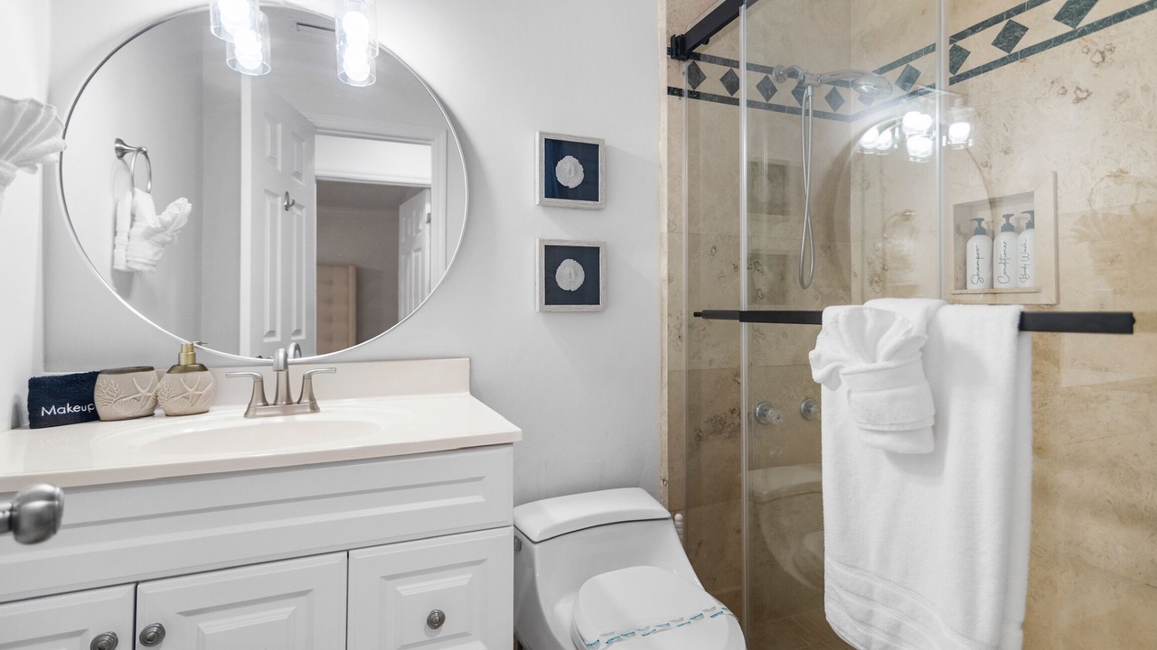Photo of Bathroom in Hunt Club