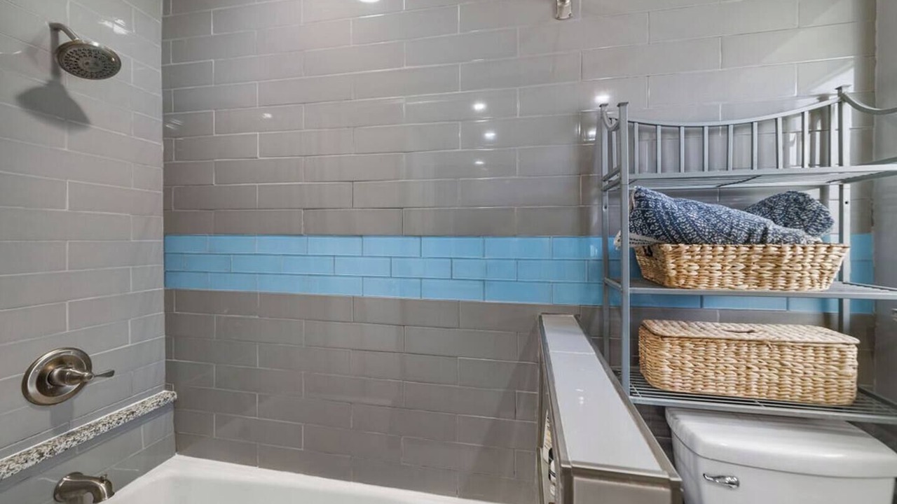 Photo of Bathroom in Hunt Club