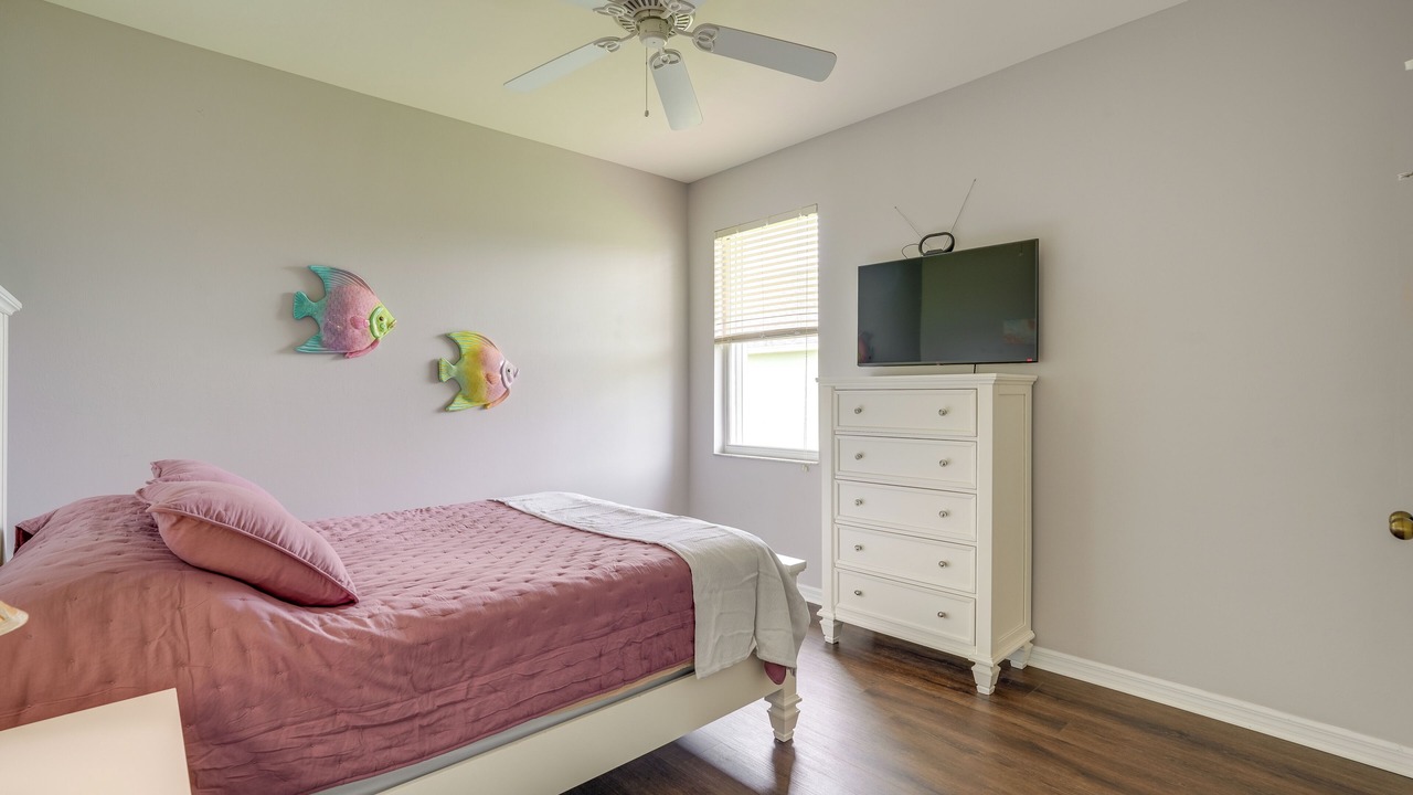 Photo of Bedroom in Beachwalk Isles