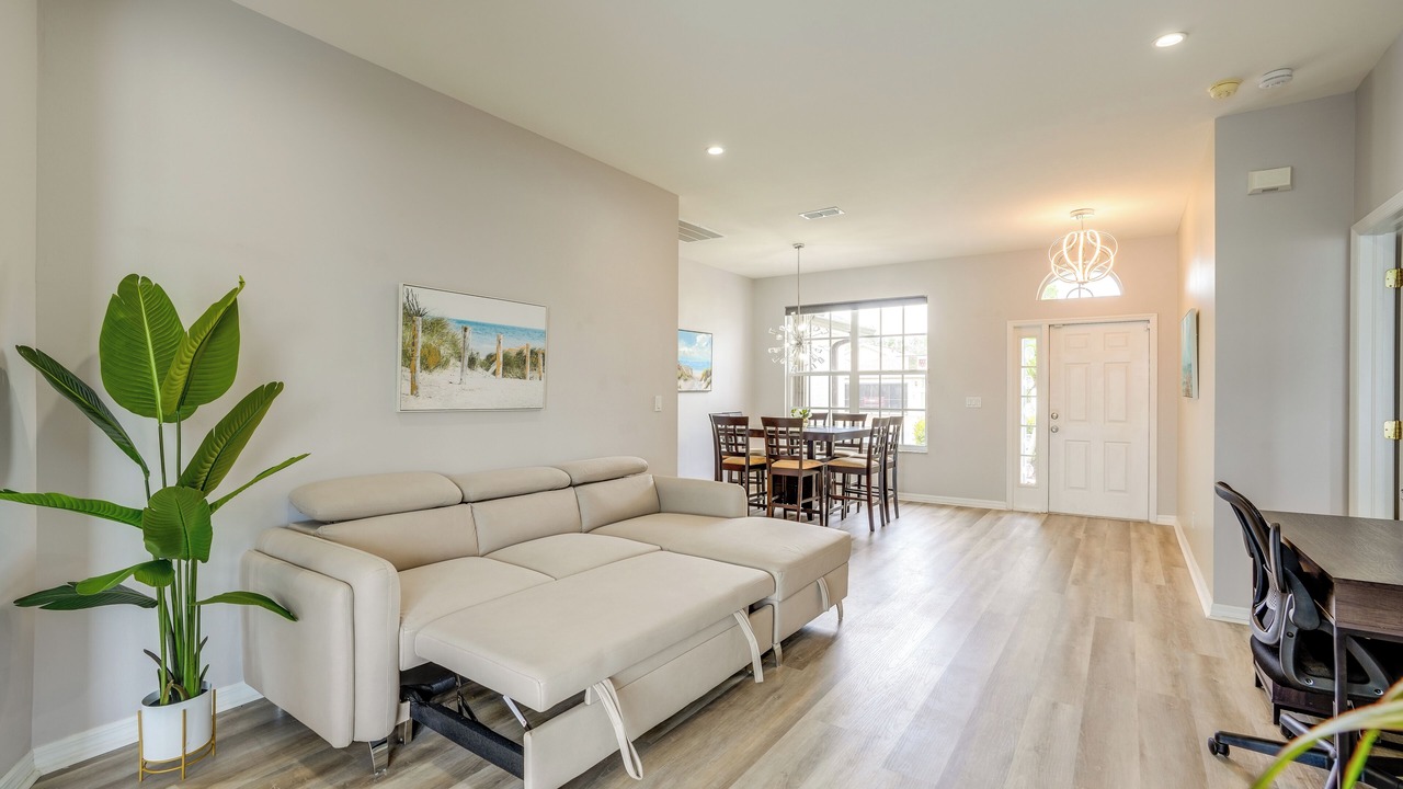 Photo of Livingroom in Beachwalk Isles