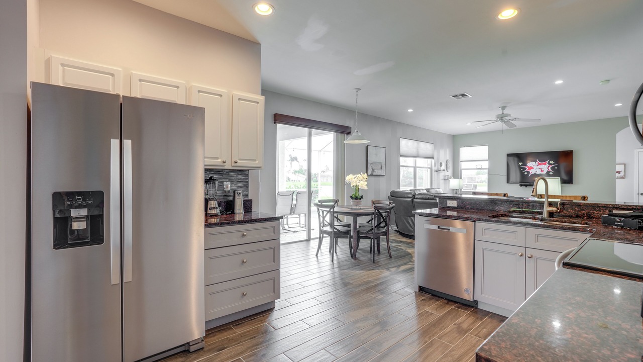 Photo of Kitchen in Beachwalk Isles