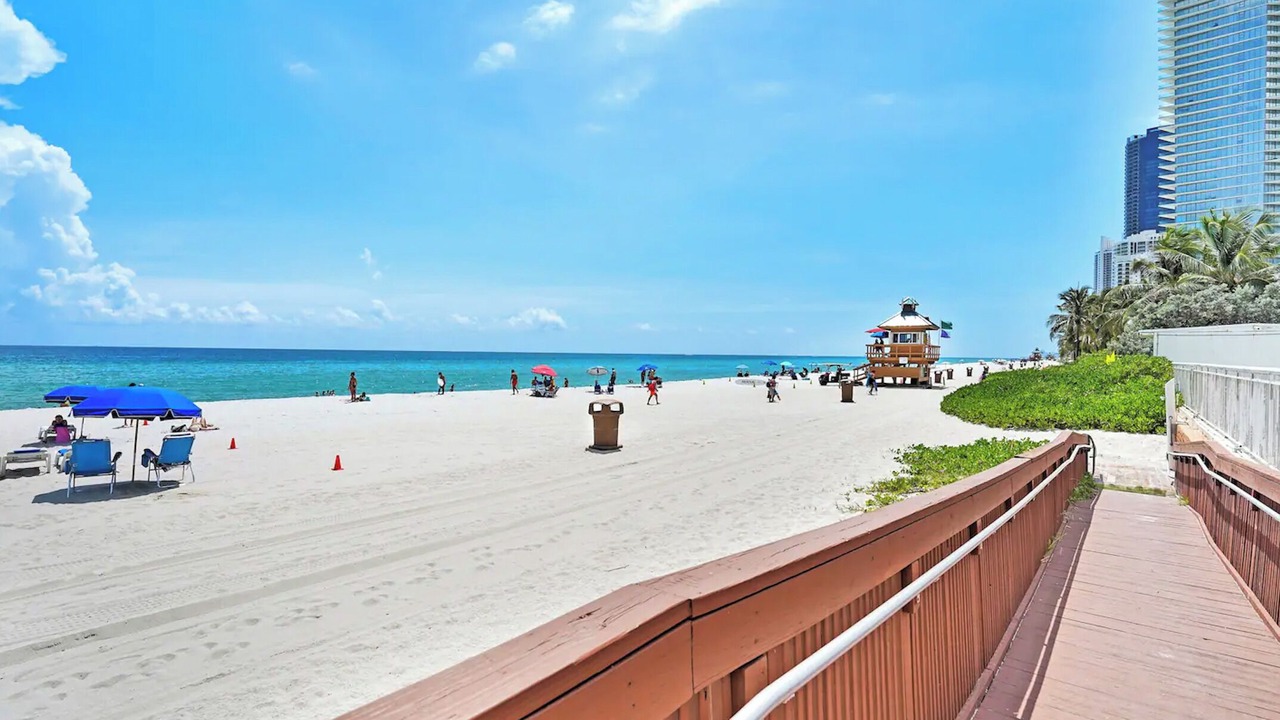 Photo of Others in Sunny Isles Beach