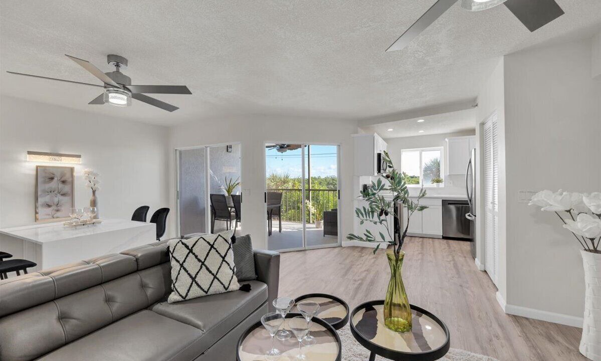 Photo of Livingroom in Sea Palms
