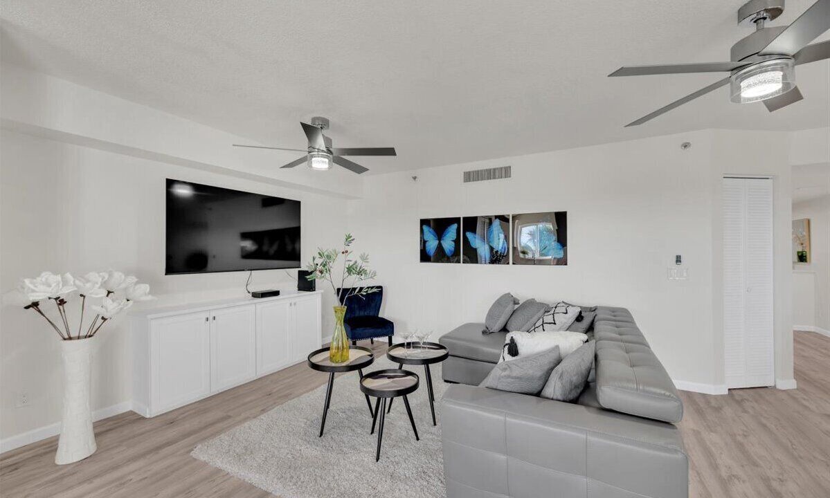 Photo of Livingroom in Sea Palms