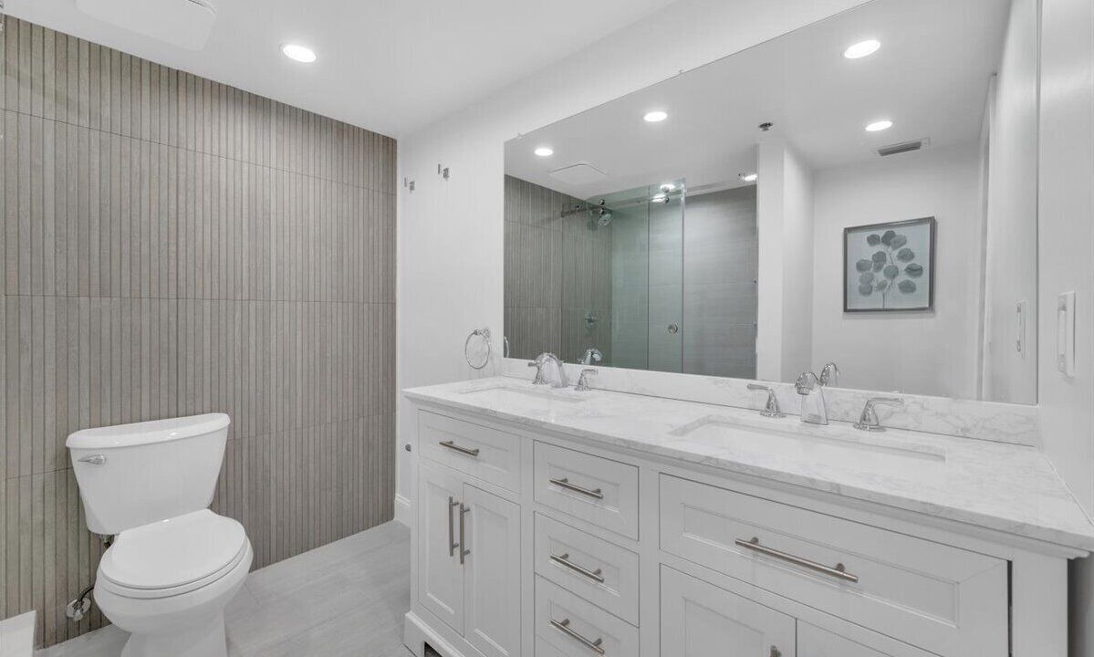 Photo of Bathroom in Sea Palms
