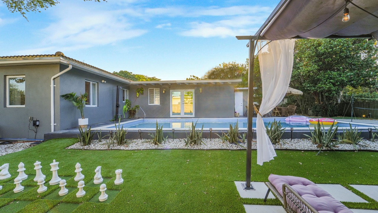 Photo of Outdoor in Miami Shores