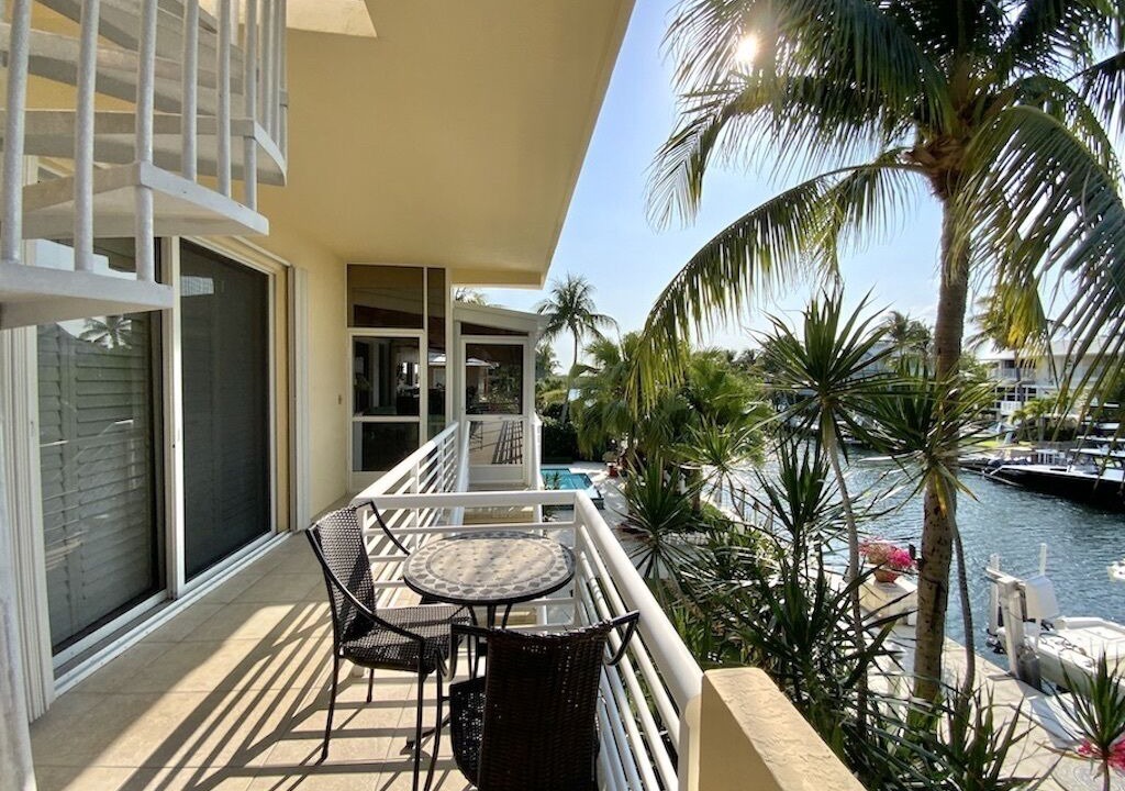 Photo of Patio Balcony in Venetian Shores