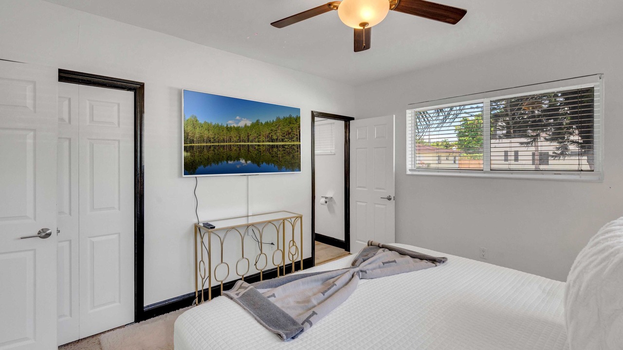 Photo of Bedroom in El Portal