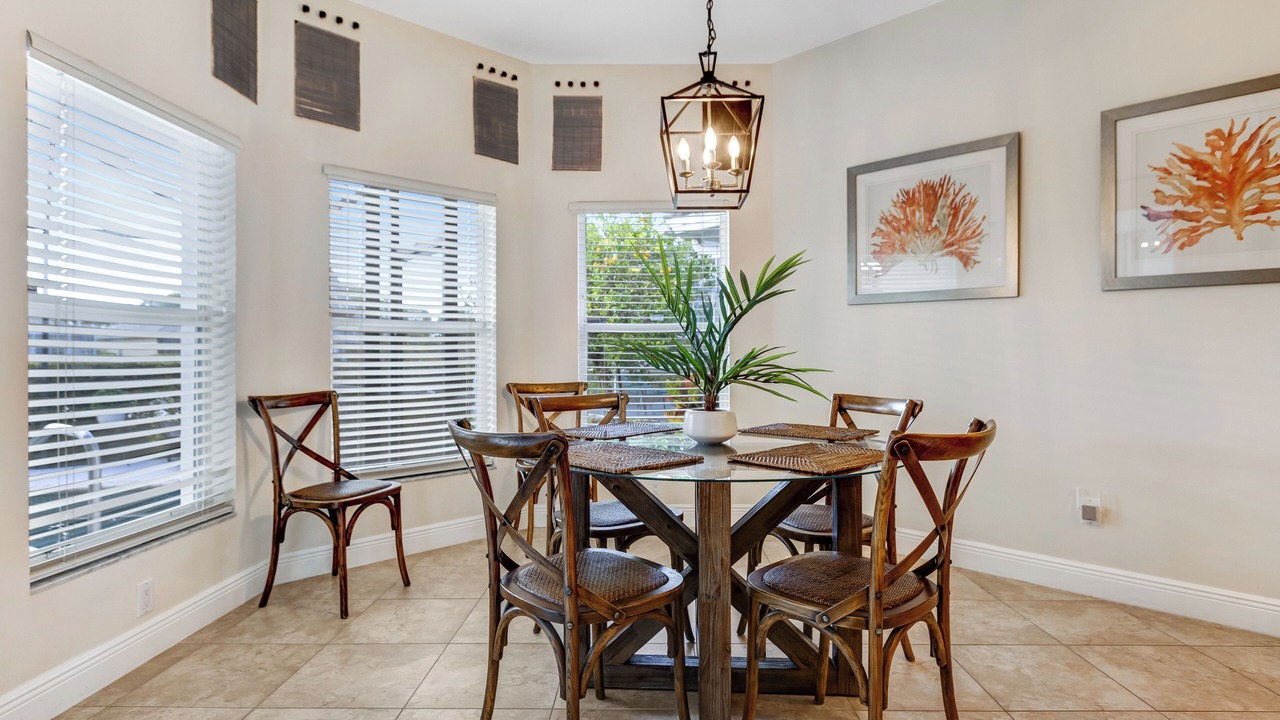 Photo of Livingroom in Falcons Glen