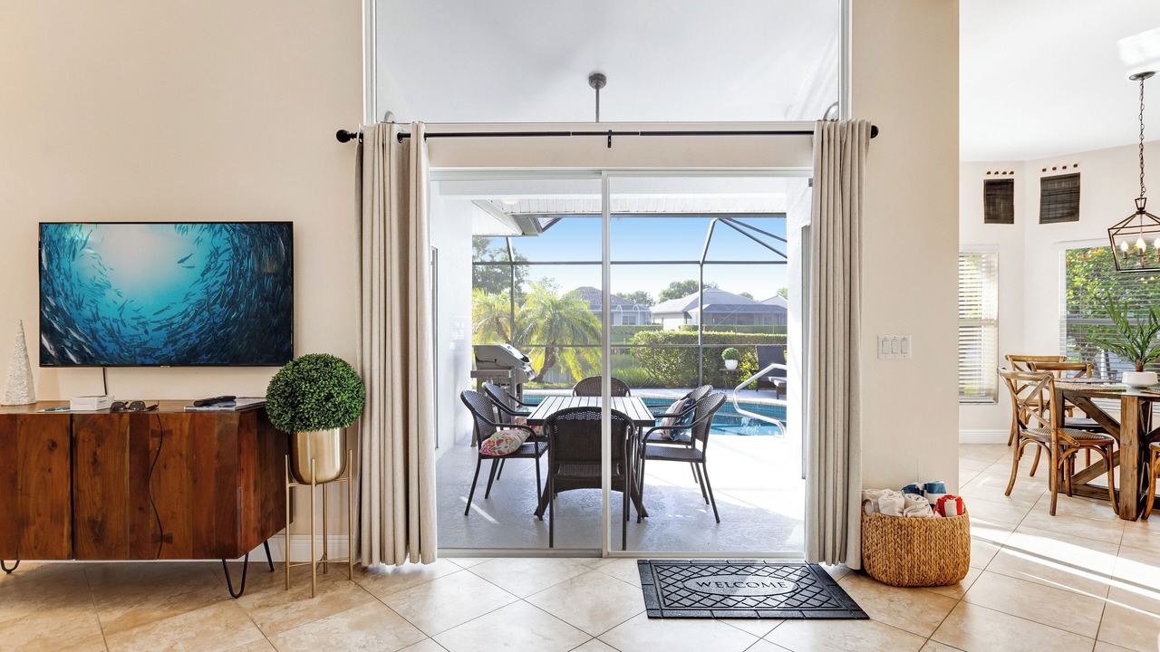 Photo of Livingroom in Falcons Glen