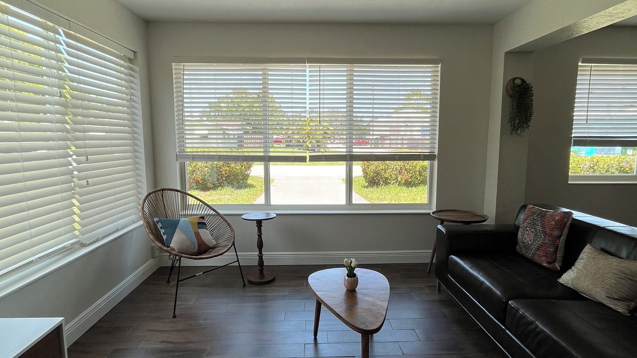 Photo of Livingroom in North River Shores