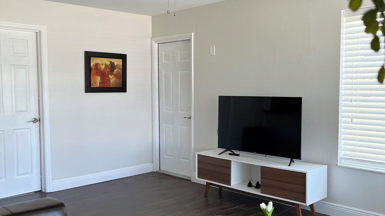 Photo of Livingroom in North River Shores