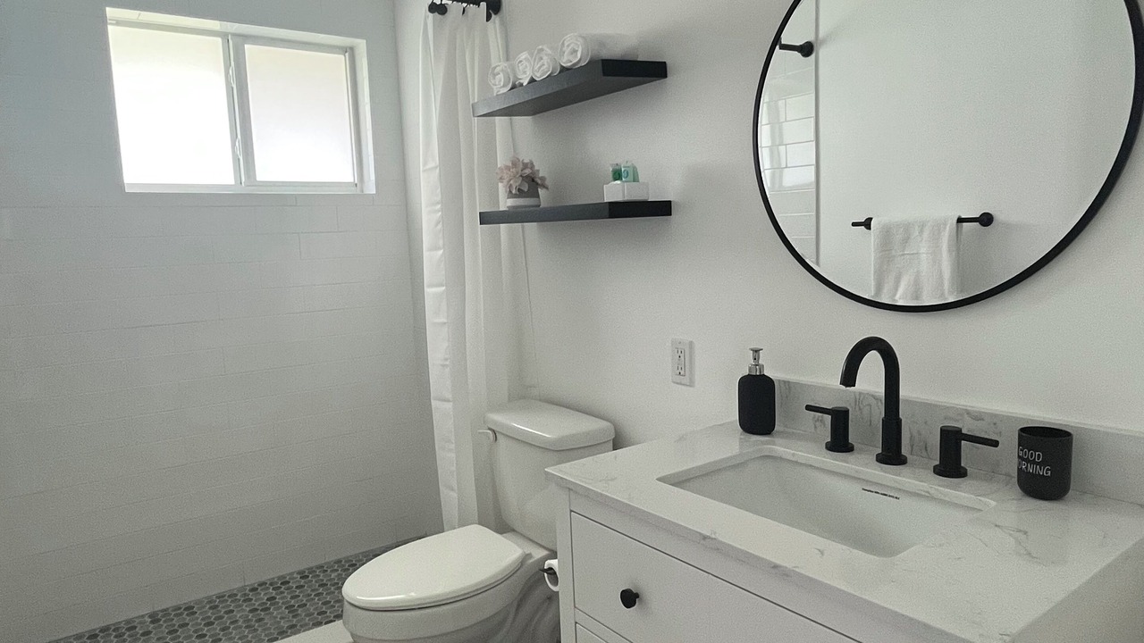 Photo of Bathroom in North River Shores