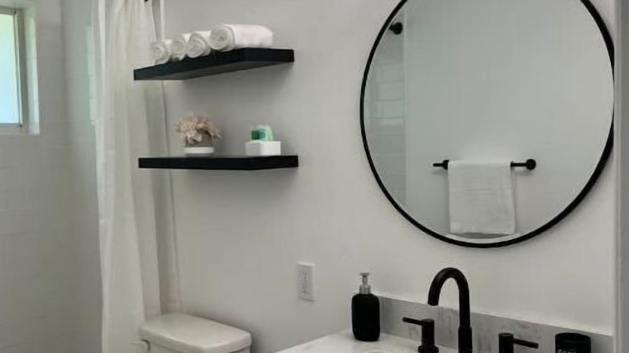 Photo of Bathroom in North River Shores