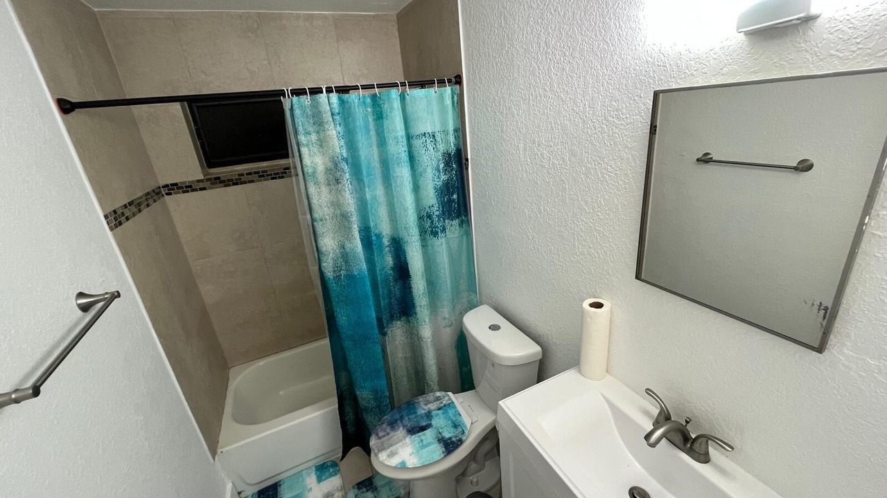 Photo of Bathroom in Lauderhill