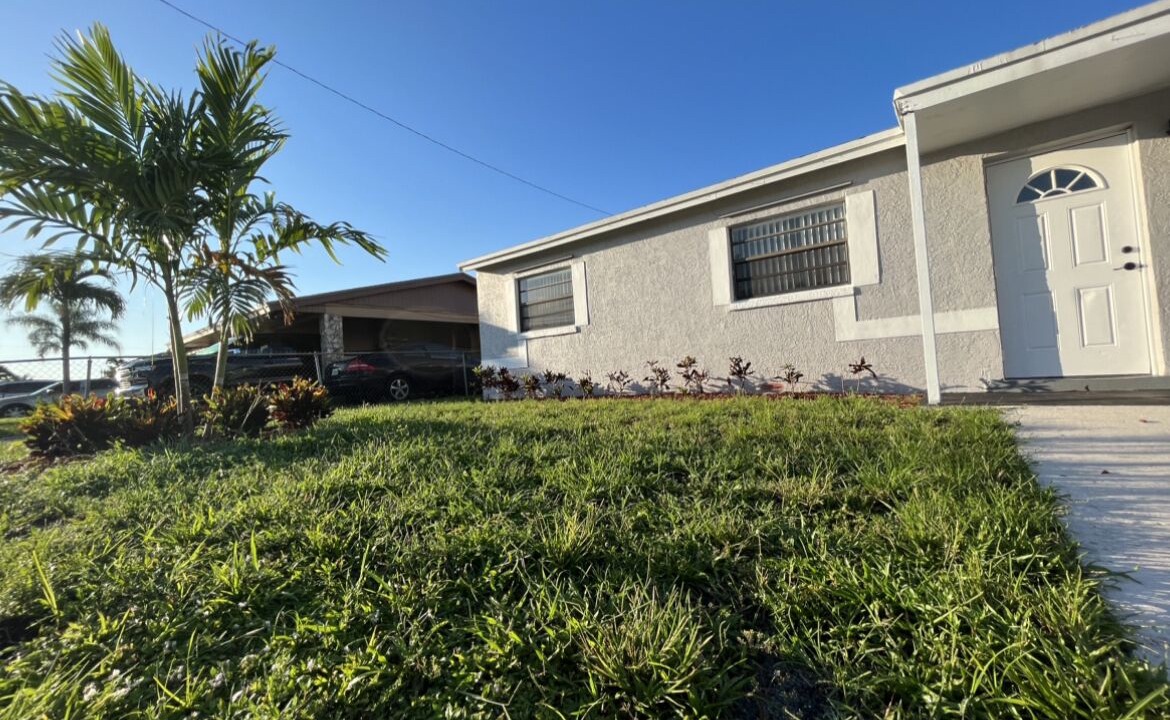 Photo of Outdoor in Lauderhill