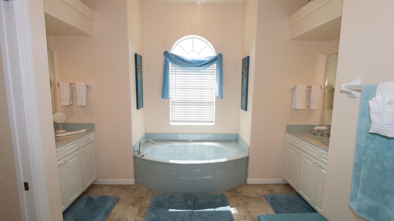 Photo of Bathroom in Cape Coral
