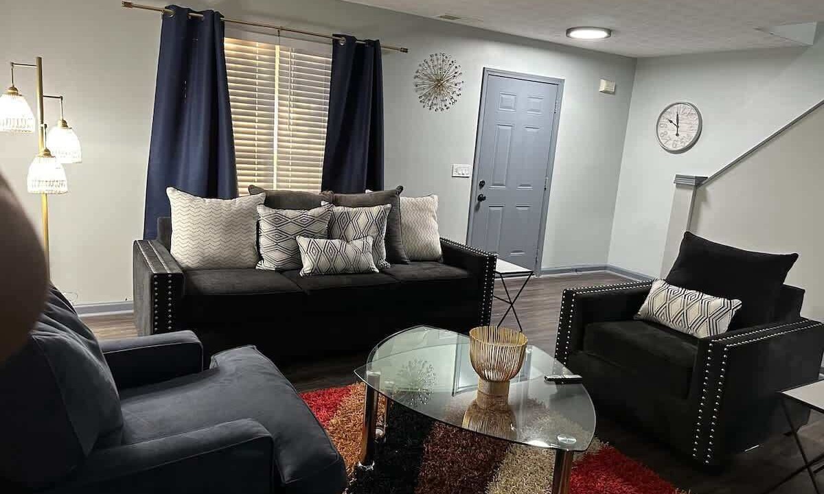 Photo of Livingroom in Belmont