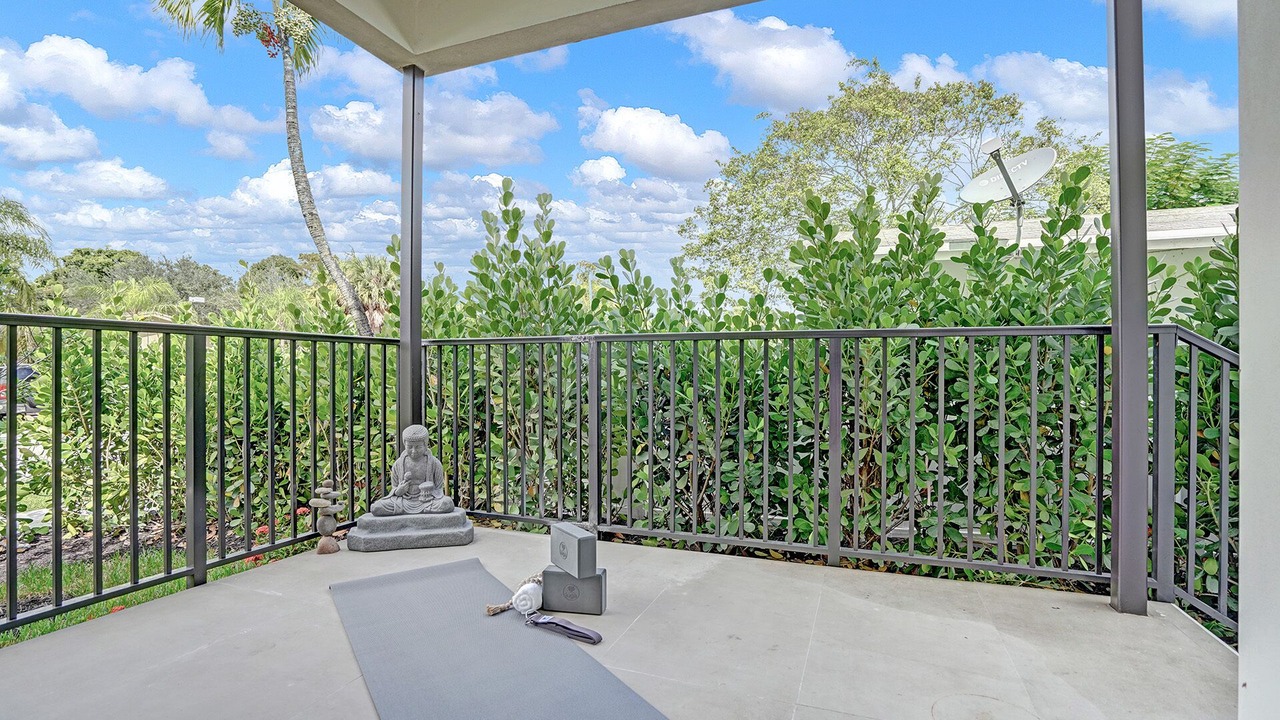 Photo of Patio Balcony in Progresso Village